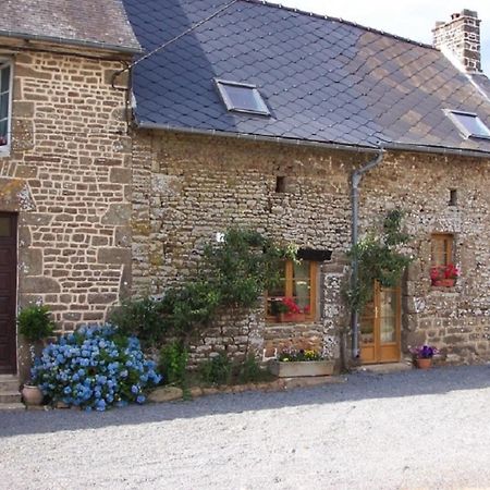 Beautiful 3-Bed Cottage In Passais-Villages Saint-Simeon  Экстерьер фото