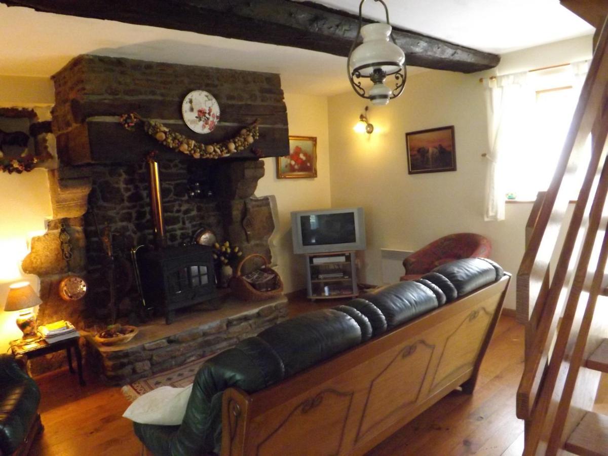 Beautiful 3-Bed Cottage In Passais-Villages Saint-Simeon  Экстерьер фото