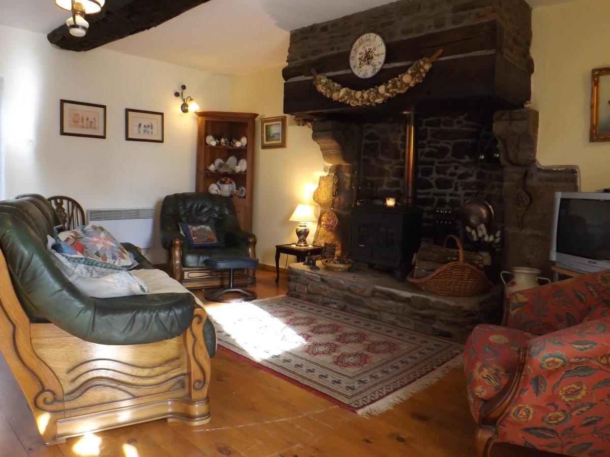 Beautiful 3-Bed Cottage In Passais-Villages Saint-Simeon  Экстерьер фото